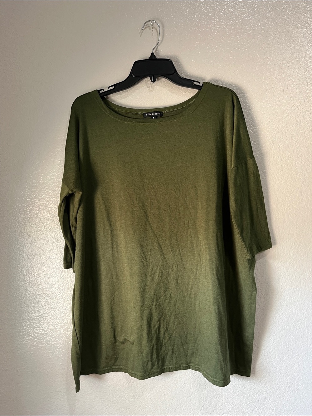 Ellie & Kate Women's Olive Green Relaxed Short Sleeve Tee Sz S Oversized TC0184